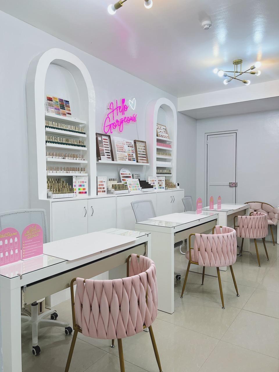 NaiLashes Beauty Lounge — photo 8