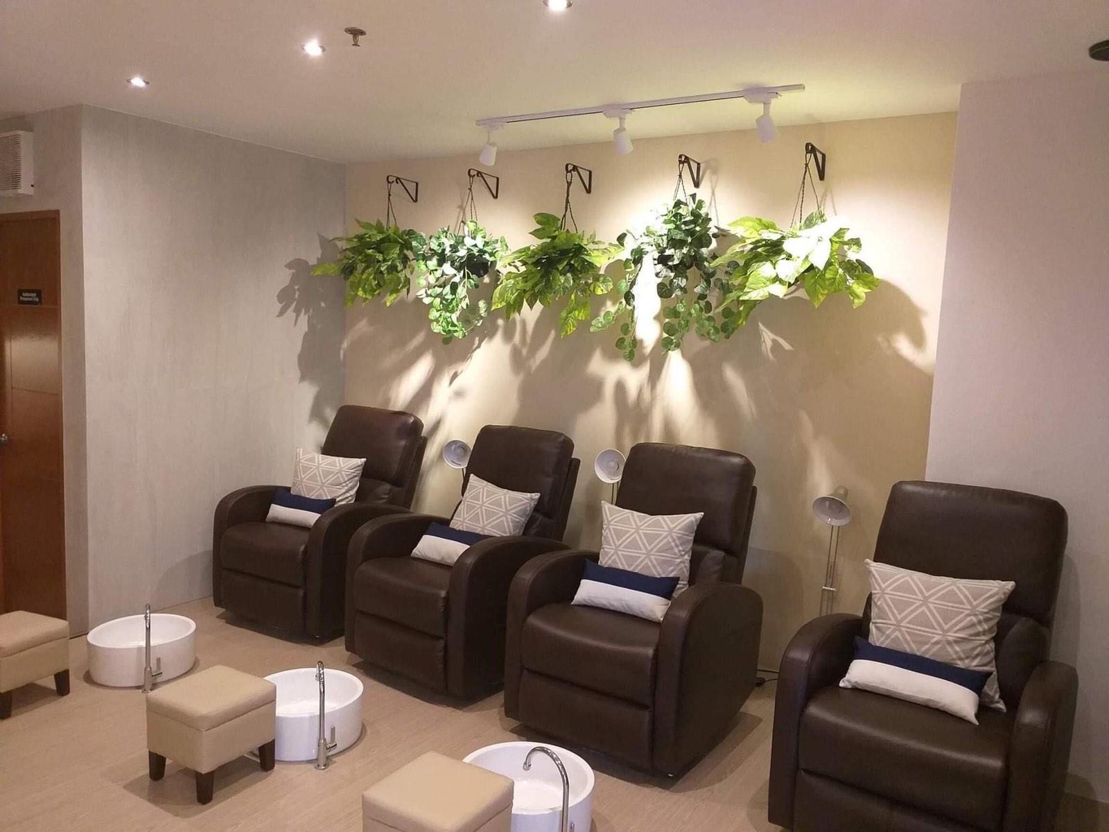 Ecru Nail Spa — photo 7