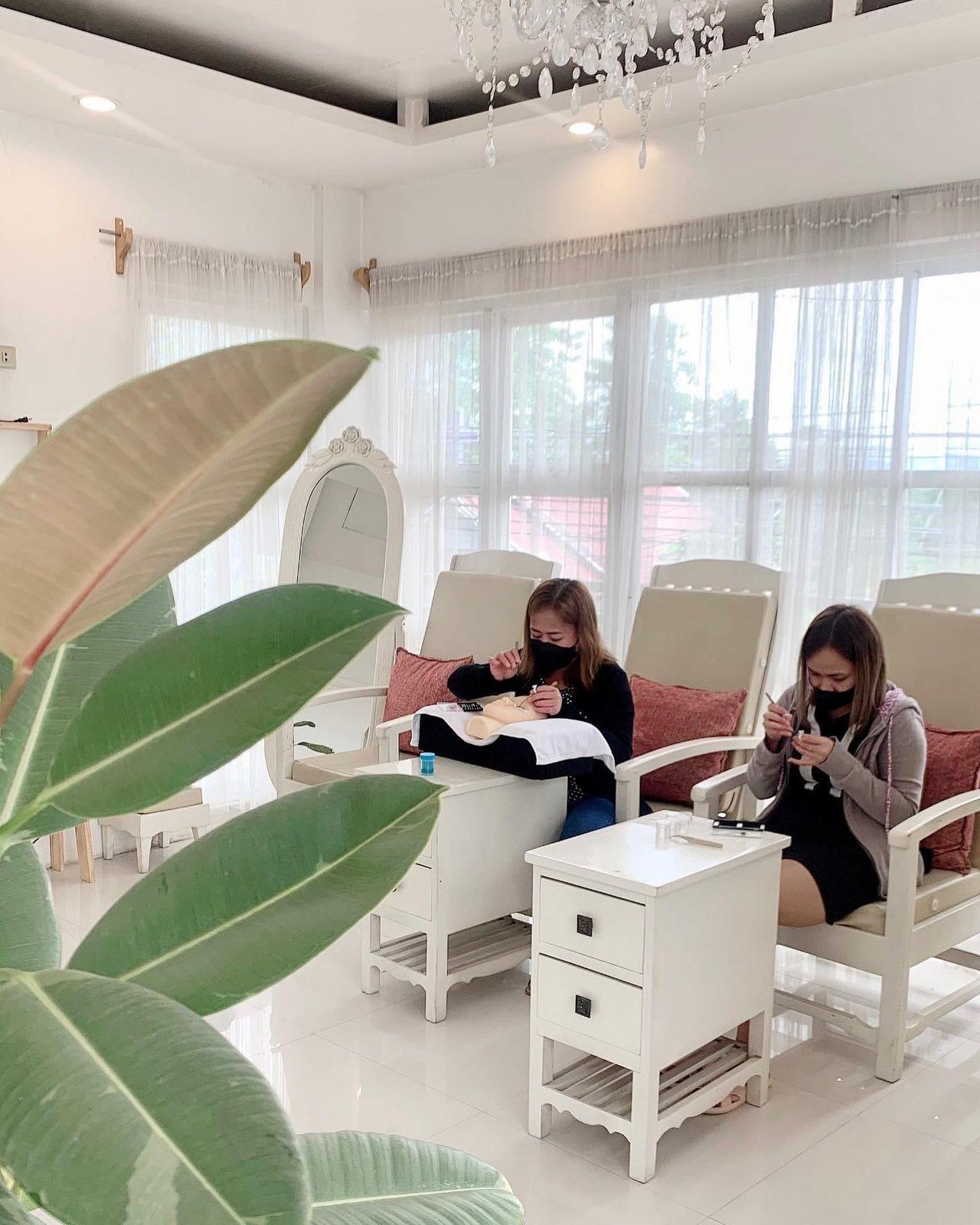 Sally's House of Beauty — photo 7