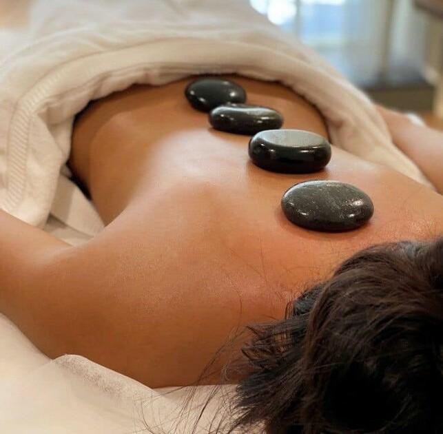 60-Min Massage of Choice + Foot Spa