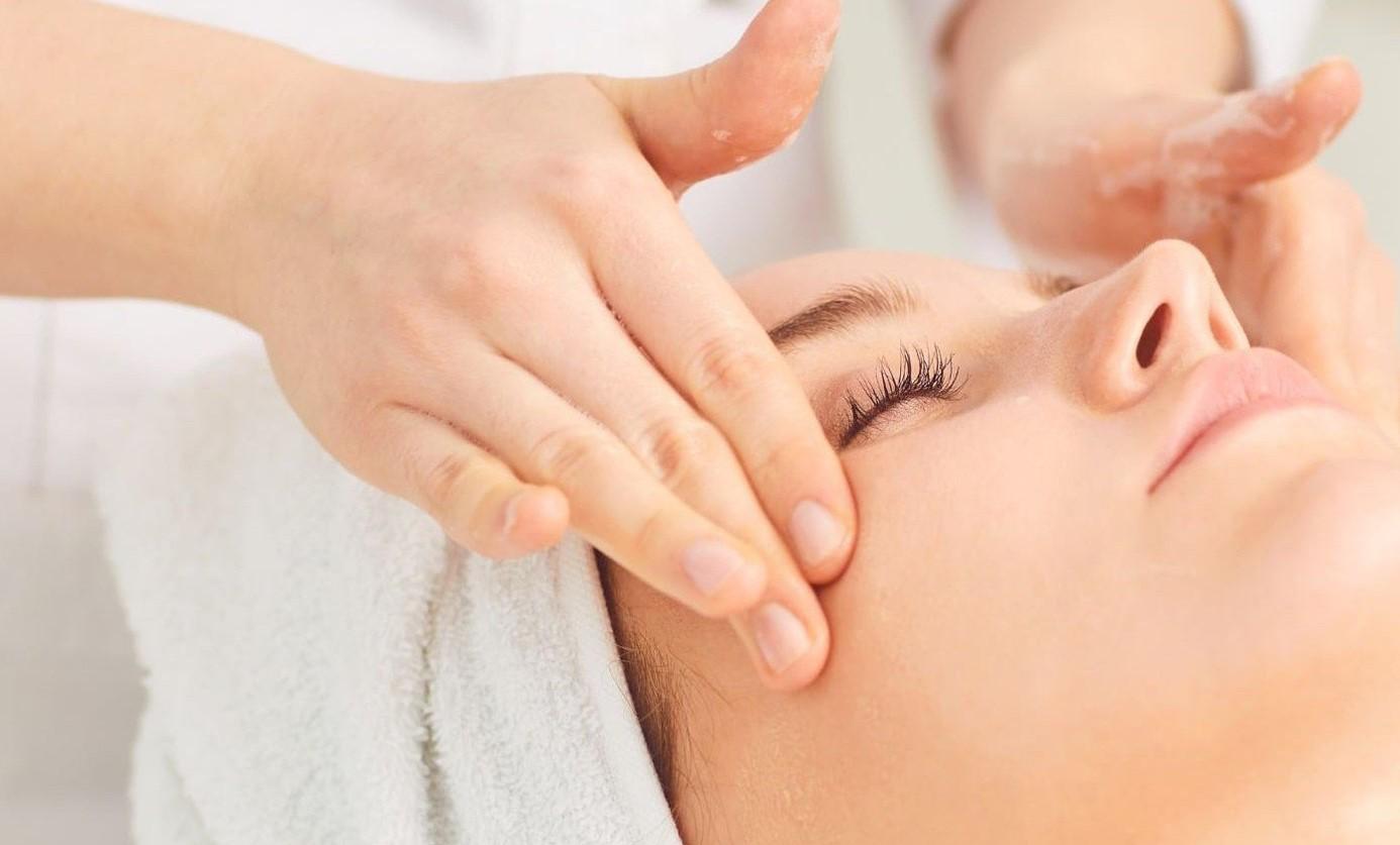 Signature Facial for Tired Skin, Relax + Revitalize